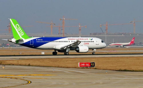 C919整體外觀。圖片來(lái)源：新華網(wǎng)